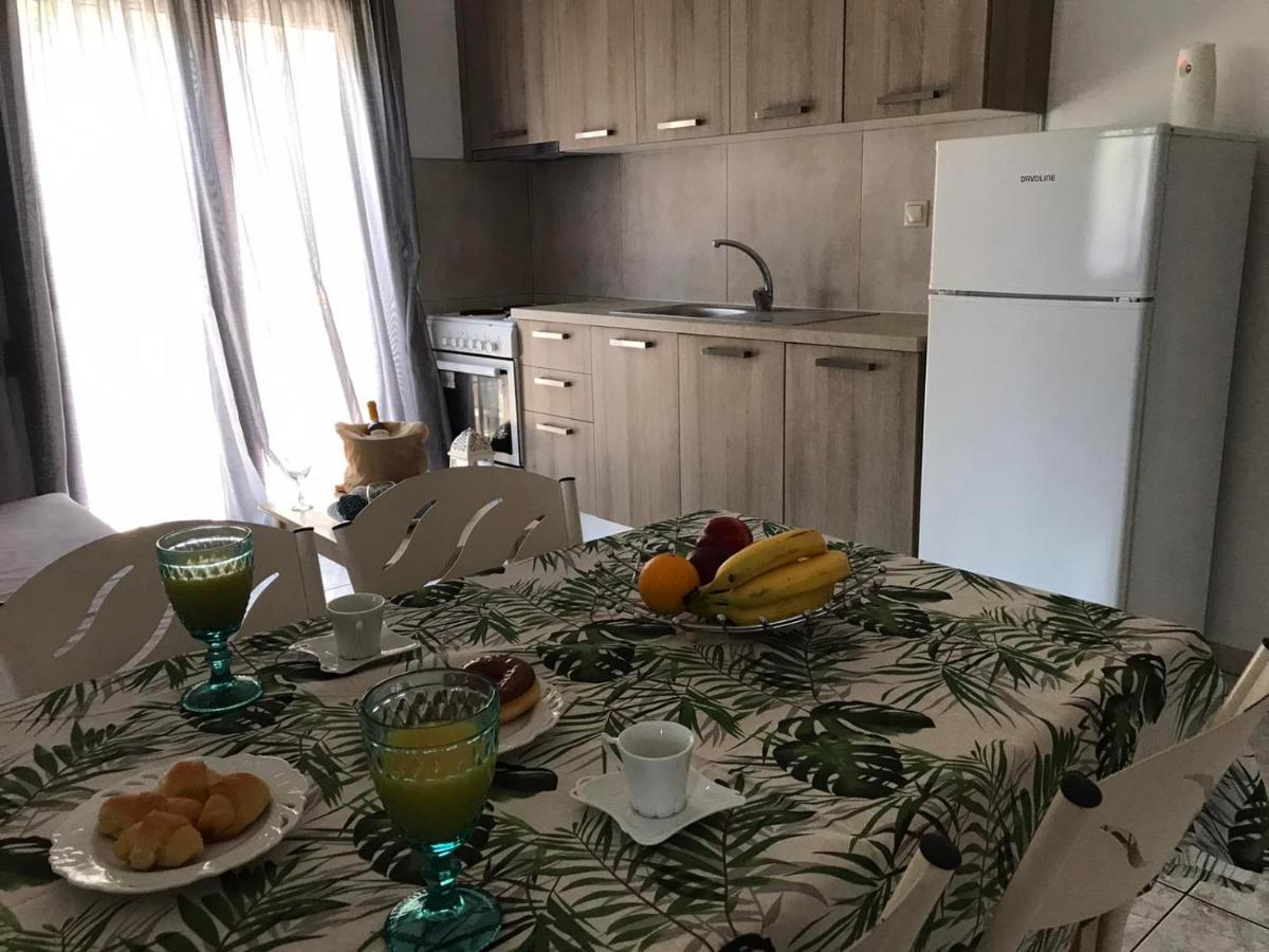 Kostas Apartment Ierissós Ngoại thất bức ảnh