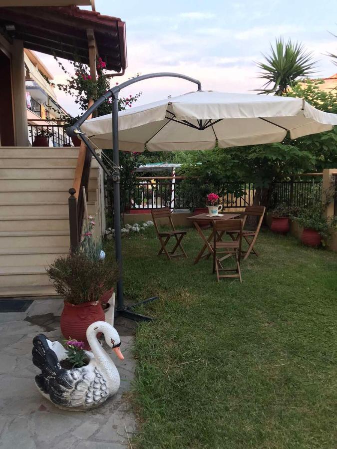Kostas Apartment Ierissós Ngoại thất bức ảnh